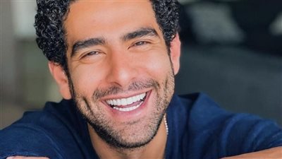 بعد دعم النجوم لأغنيته الجديدة 