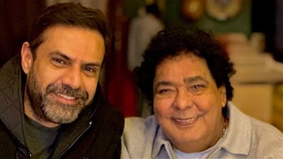 محمد منير في جلسة عمل مع أمير طعيمة لتحضير أغنية جديدة