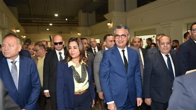وزيرا التموين والتنمية المحلية ومحافظ القاهرة يفتتحون سوق السلع الغذائية المخفضة بالسبتية 