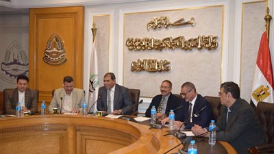 شعبة الساعات تبحث تعاونًا جديدًا مع مديرية التموين بالقاهرة لزيادة استقرار السوق