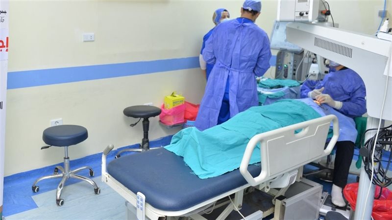 جراحات الغيون، فيتو