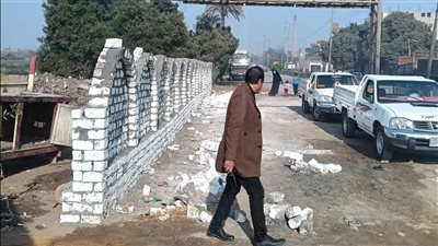 حملات مكثفة لرفع الإشغالات وتطوير طريق مصر – أسيوط الزراعي بالعياط (صور)