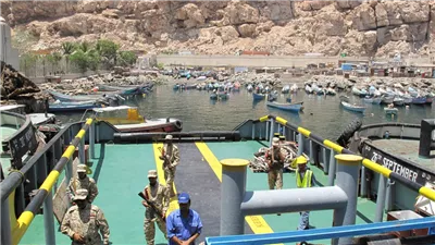 عودة ميناء المكلا اليمني لاستئناف نشاطه الملاحي والتجاري بشكل طبيعي