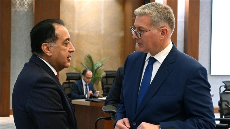رئيس الوزراء ووزير