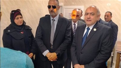 سكرتير مساعد دمياط يفتتح عيادات تخصصية بقرية الحوراني بفارسكور لتعزيز الرعاية الصحية 