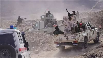 محافظ حضرموت يعلن سيطرة قوات درع الوطن على معسكر اللواء 37 فى الخشعة