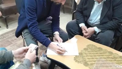 مديرية العمل بالإسماعيلية تُنهي نزاعًا عماليًّا بتسوية ودية وصرف كامل المستحقات