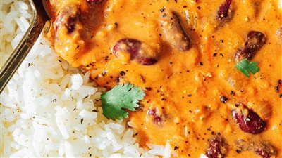 طريقة عمل فاصوليا حمراء بجوز الهند، نكهة مختلفة لعشاق التجديد في المطبخ