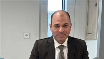 مزق ملابسها أمام المدرسين، حيثيات فصل معلم اعتدى على مديرته بالشرقية