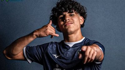 الأهلي يتحرك لضم موهبة الجزائر الصاعدة لتدعيم صفوف الفريق