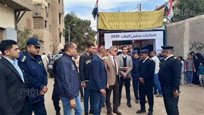 مدير أمن الأقصر يتفقد سير انتخابات النواب بجولة الإعادة (صور)