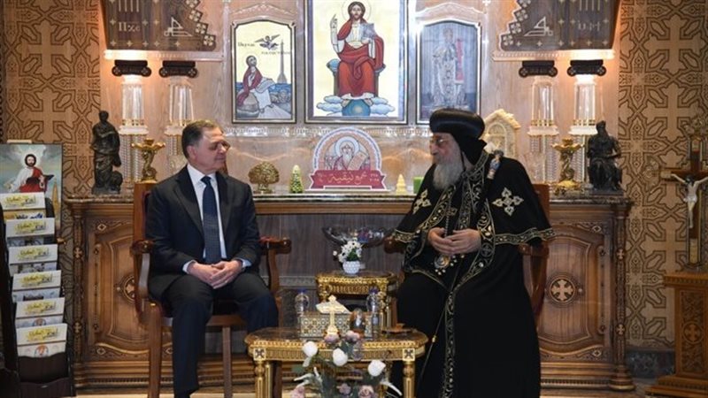 وزير الداخلية يزور