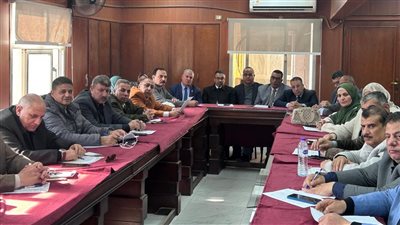 وكيل تعليم الدقهلية يجتمع بقيادات الإدارات استعدادًا لامتحانات الفصل الدراسي الأول