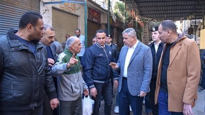  محافظ الإسكندرية يواصل جولاته الميدانية بشارع عبد السلام عارف ويوجه بتوسعة الطريق