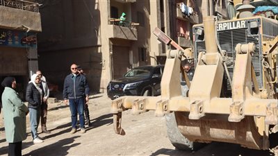 محافظ القليوبية يجري جولة ميدانية لمتابعة مشروعات الرصف وتطوير المحاور بـ 4 مدن