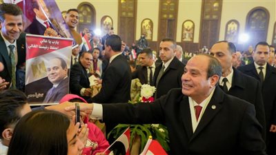 الرئيس السيسي: 10 أعوام نتشارك الاحتفالات وتزداد المحبة بين المصريين يوما بعد يوم
