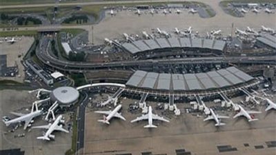 إلغاء 140 رحلة جوية في باريس بسبب تساقط الثلوج