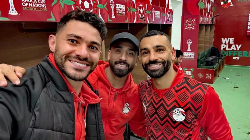 محمد صلاح ونجوم المنتخب