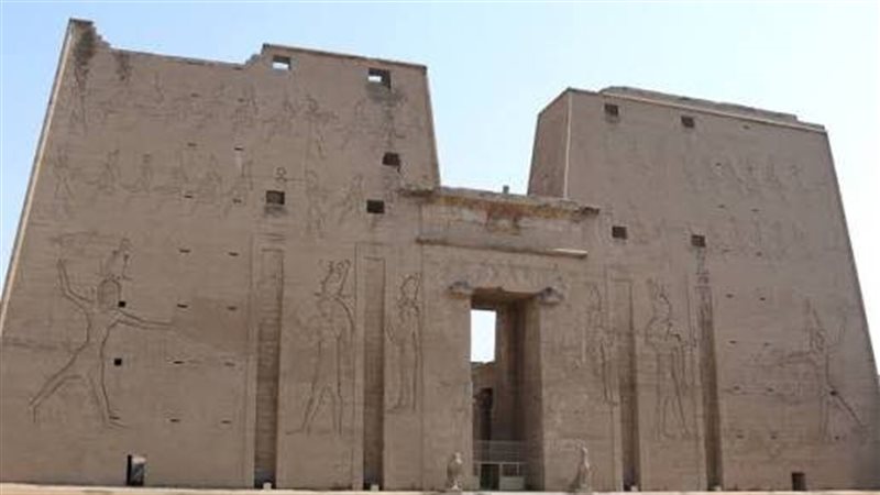  معبد إدفو