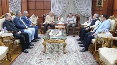 هيئة ميناء دمياط تستقبل رئيس هيئة الرقابة على الصادرات لبحث تعزيز التعاون المشترك