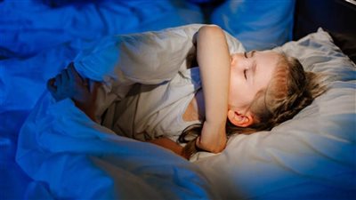 مشروب طبيعي يهدئ الكحة الليلية عند الأطفال 