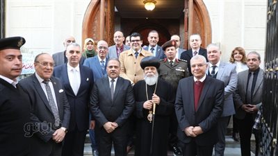 محافظ الشرقية يلتقي أسقف الزقازيق ومنيا القمح لتهنئته بعيد الميلاد 