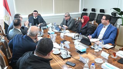 وزير الإسكان يستعرض التصور المبدئي لمشروع 