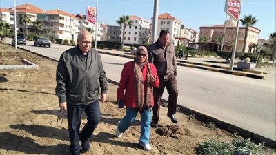 سكرتير عام مساعد دمياط يتابع أعمال التشجير والتجميل بمدينة رأس البر