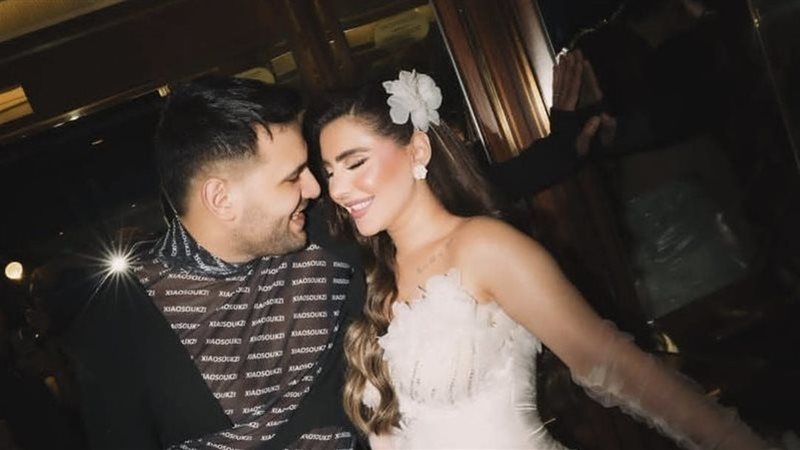 مسلم وزوجته 