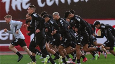 الأهلي يختتم تدريباته استعدادا لمواجهة فاركو غدا في كأس عاصمة مصر (صور)