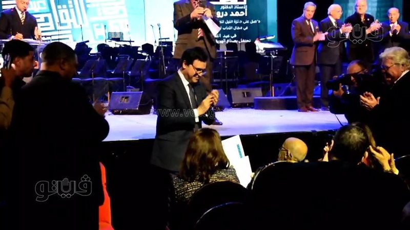 وزير الثقافة يترجل