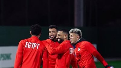 حسام حسن يستقر على رباعي خط الدفاع في تشكيلة مصر أمام الأفيال