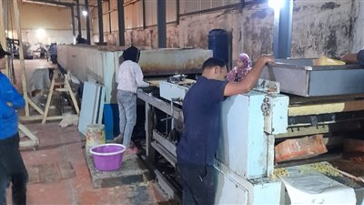 ضبط منشأة تمارس الغش بتقليد علامة تجارية تتمتع بالحماية القانونية في الإسكندرية 