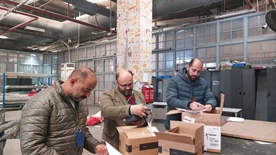 استمرار العمل بميناء مطار القاهرة خلال العطلات الرسمية لتسريع الإفراج الجمركي (صور)