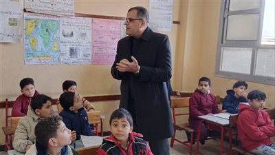 مدير تعليم دمياط: أسئلة امتحانات النقل في مستوى الطالب المتوسط