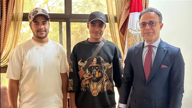 الاثنين المصريين