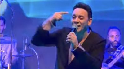 مصطفى قمر يواصل جولته الغنائية في الولايات المتحدة ويتألق بحفل تكساس (صور)