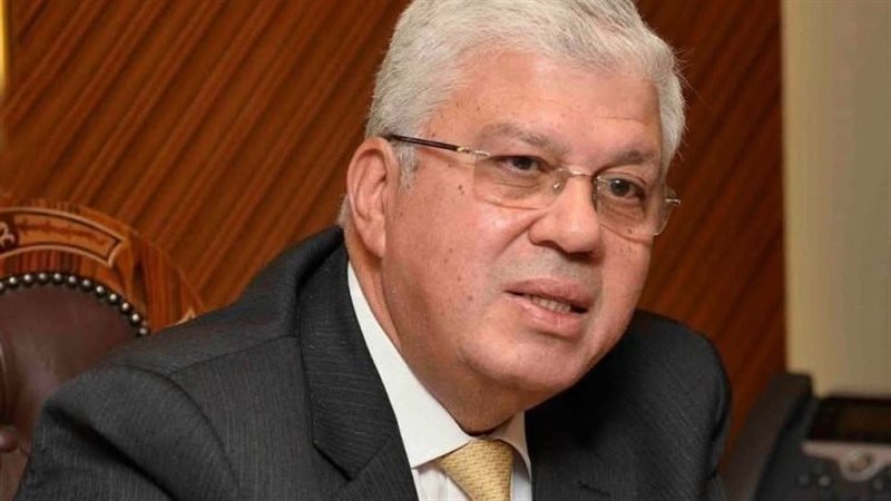 د. ايمن عاشور وزير