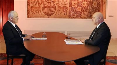 الرئيس اللبناني لـ حزب الله: سياسة المحاور هلكتنا وآن الأوان لكي تتعقلوا