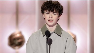 أوين كوبر أصغر فائز بجائزة جولدن جلوب (فيديو)