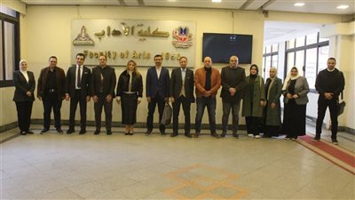 آداب عين شمس تقترب من حصد 5 شهادات آيزو جديدة