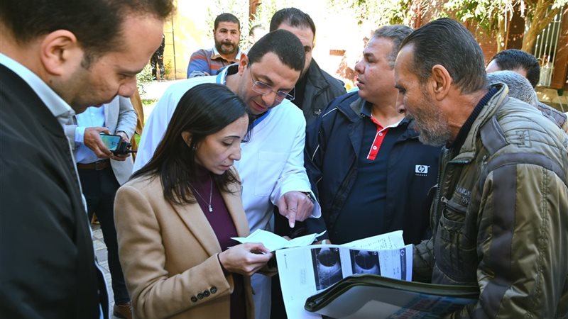 زيارة المحافظ البحيرة