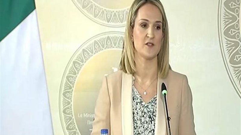  وزيرة الخارجية والتجارة