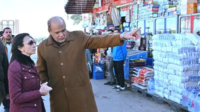 تحرير ٤٠ محضرا بحملة رقابية مفاجئة على المخابز والأسواق تقودها محافظ البحيرة