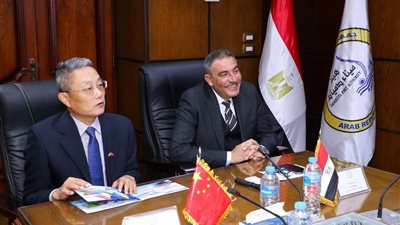 ميناء دمياط يستقبل القنصل العام الصيني لبحث فرص التعاون والاستثمار البحري