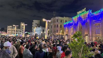 زحام شديد في الليلة الختامية لمولد السيدة زينب (فيديو وصور)