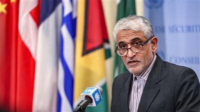 مندوب إيران الدائم لدى الأمم المتحدة يحمل أمريكا وإسرائيل مسؤولية سقوط الضحايا في إيران