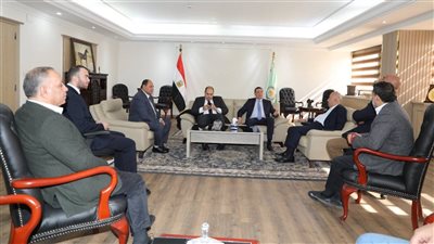  وزير الزراعة ورئيس 