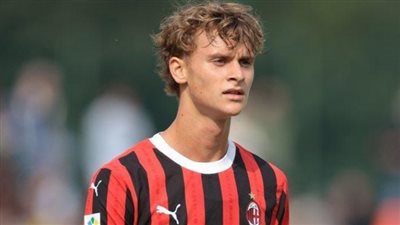  أياكس الهولندي يعلن التعاقد مع نجل إبراهيموفيتش