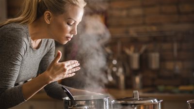 نصائح للتخلص من روائح القلي في المطبخ بالشتاء